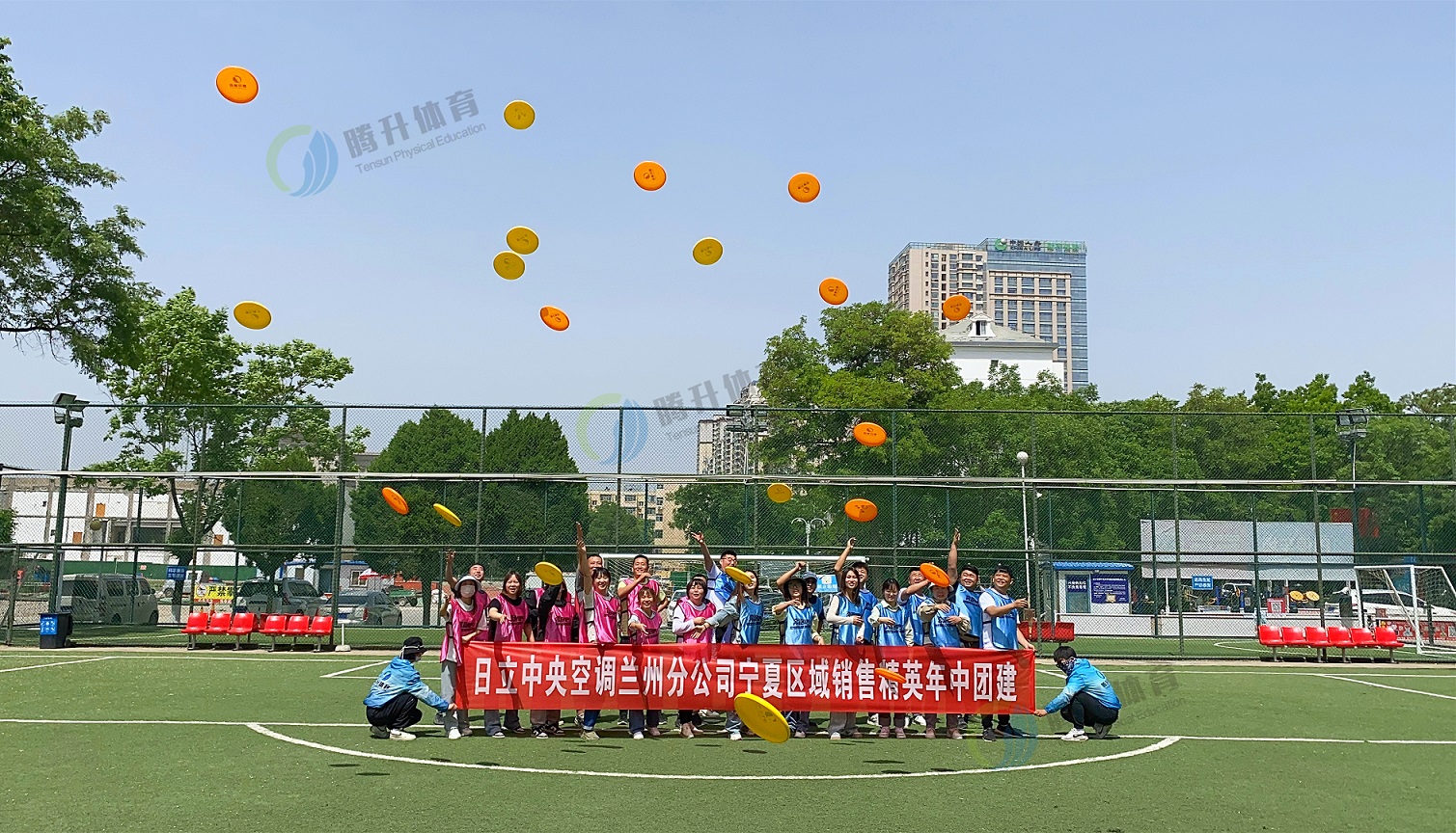 合影.jpg 合影.jpg